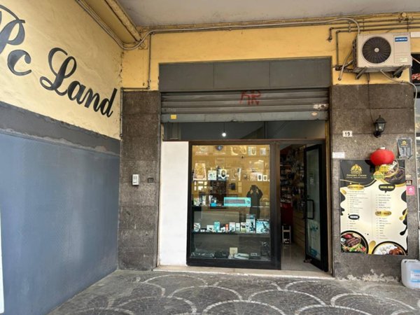 negozio in affitto ad Albano Laziale