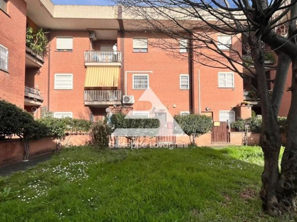 appartamento in affitto ad Albano Laziale in zona Cecchina