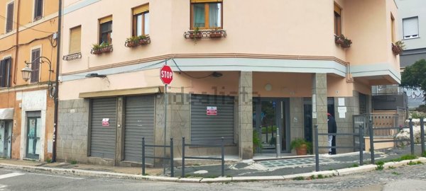 locale commerciale in affitto ad Albano Laziale