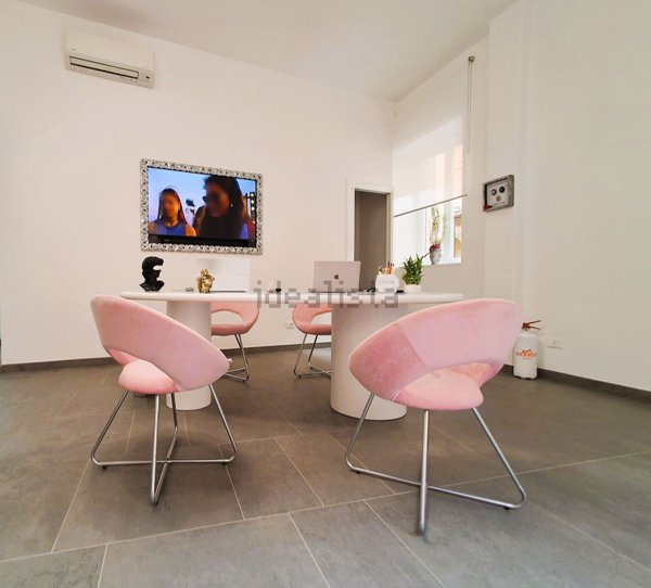 locale commerciale in affitto ad Albano Laziale