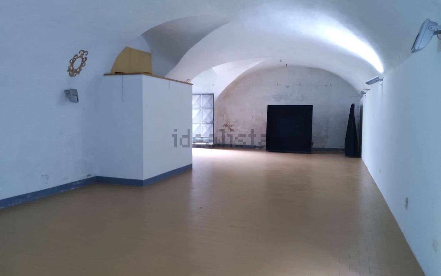 locale commerciale in affitto ad Albano Laziale