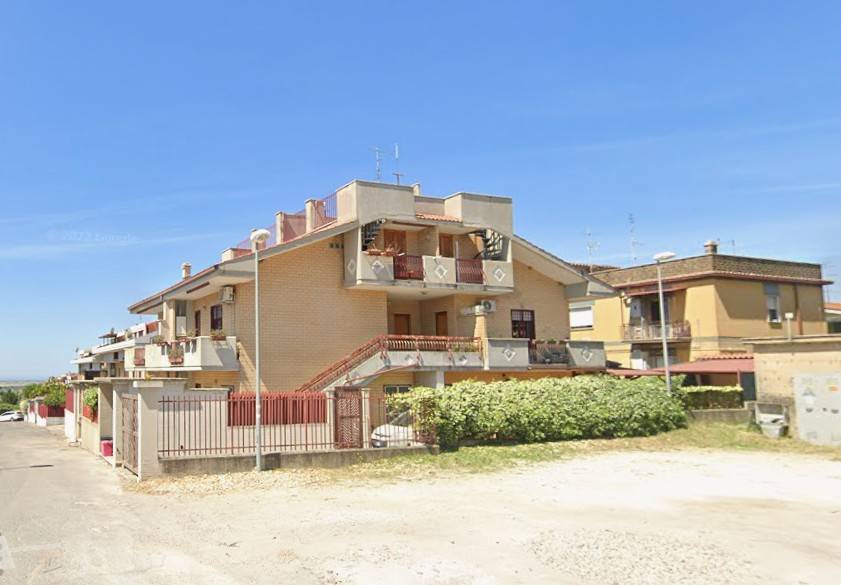 appartamento in affitto ad Albano Laziale in zona Cecchina