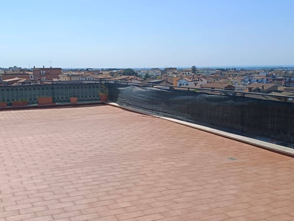 appartamento in affitto ad Albano Laziale in zona Pavona