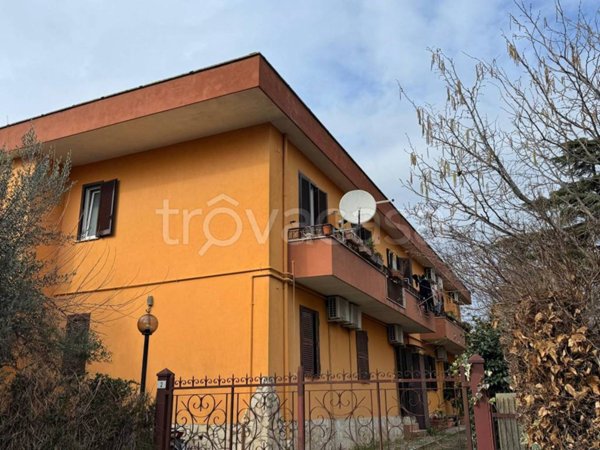 appartamento in affitto ad Albano Laziale in zona Pavona