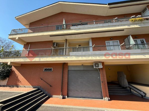 ufficio in affitto ad Albano Laziale in zona Pavona