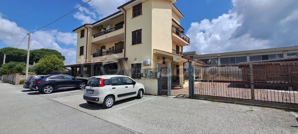 appartamento in affitto ad Albano Laziale in zona Pavona