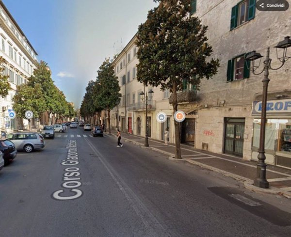 negozio in affitto ad Albano Laziale