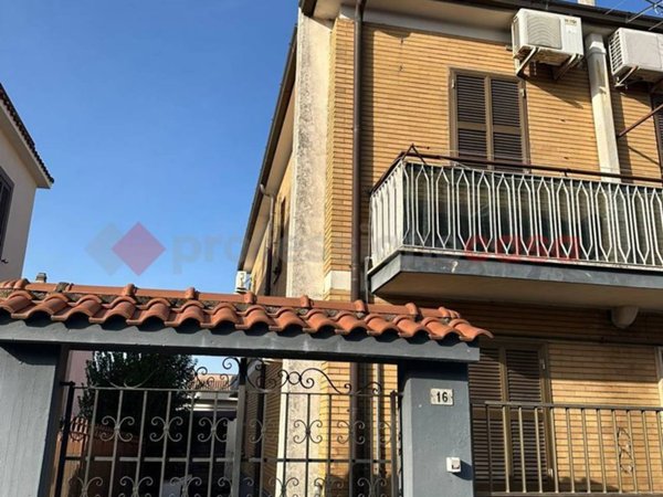 appartamento in affitto ad Albano Laziale in zona Pavona