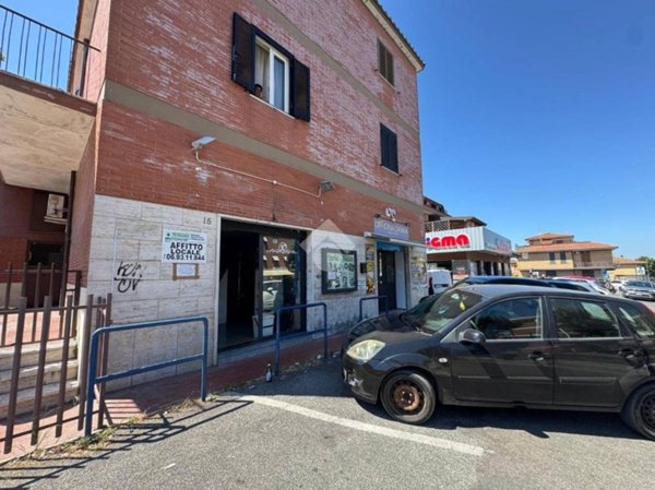 negozio in affitto ad Albano Laziale