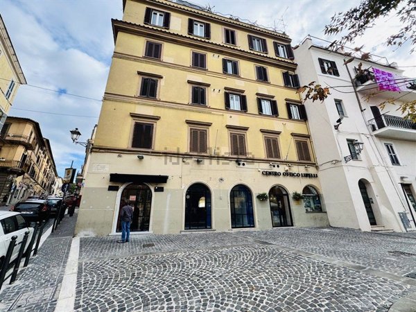 appartamento in affitto ad Albano Laziale in zona Pavona