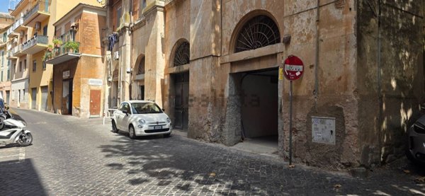 ufficio in affitto ad Albano Laziale in zona Pavona