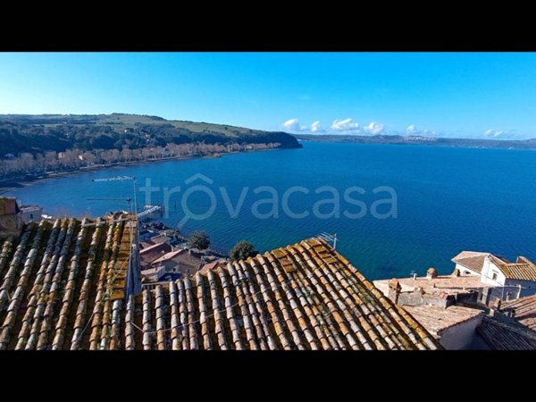 intera palazzina in affitto ad Anguillara Sabazia