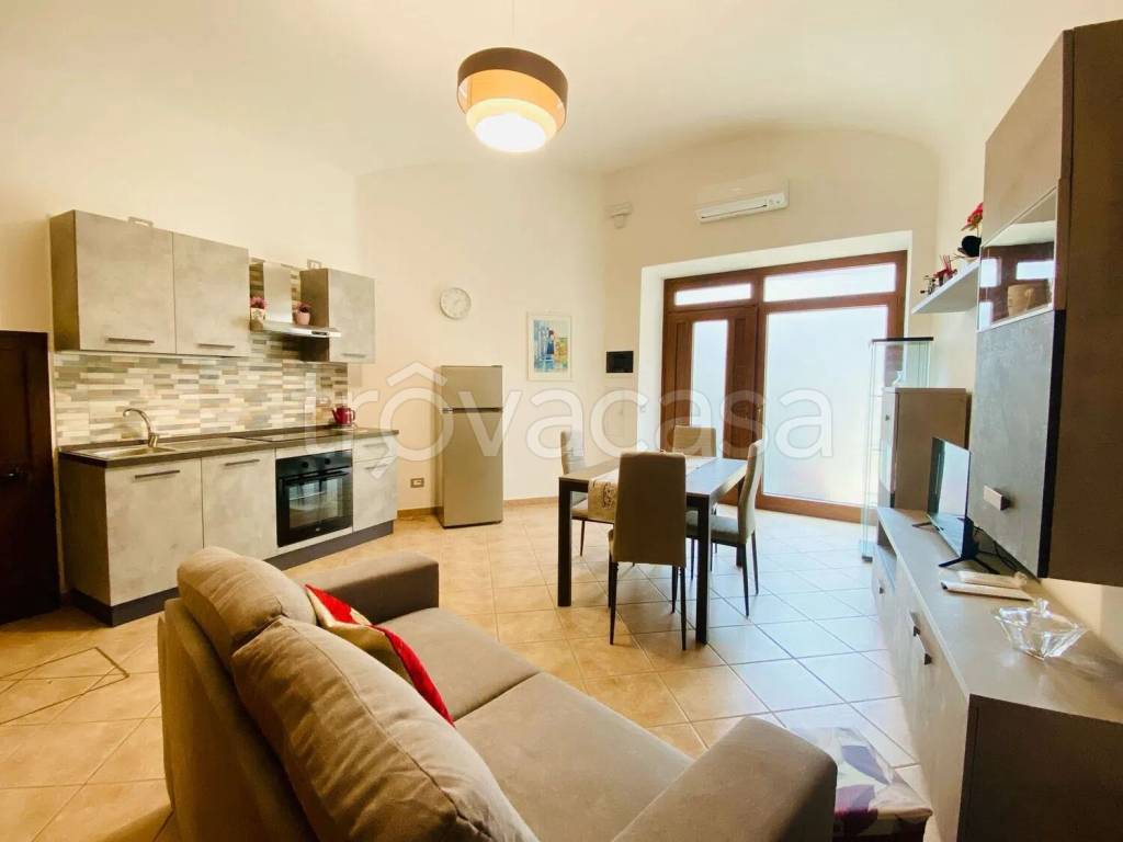 appartamento in affitto ad Anguillara Sabazia