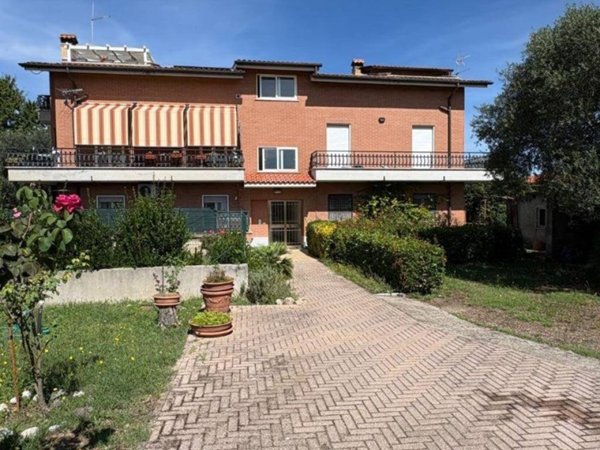 appartamento in affitto ad Anguillara Sabazia