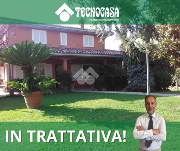 casa indipendente in affitto ad Anguillara Sabazia