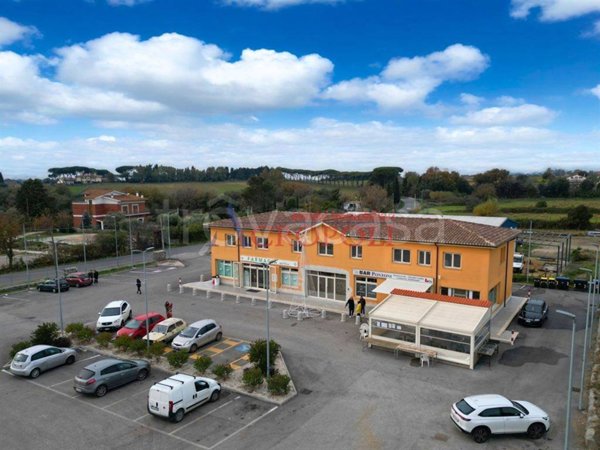 ufficio in affitto ad Anguillara Sabazia in zona Ponton dell'Elce