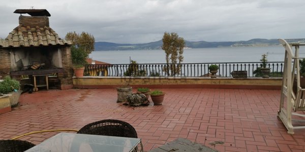 appartamento in affitto ad Anguillara Sabazia