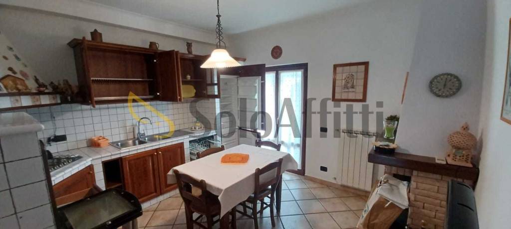 casa indipendente in affitto ad Anguillara Sabazia