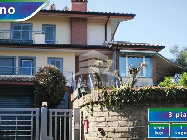 casa indipendente in affitto ad Anguillara Sabazia