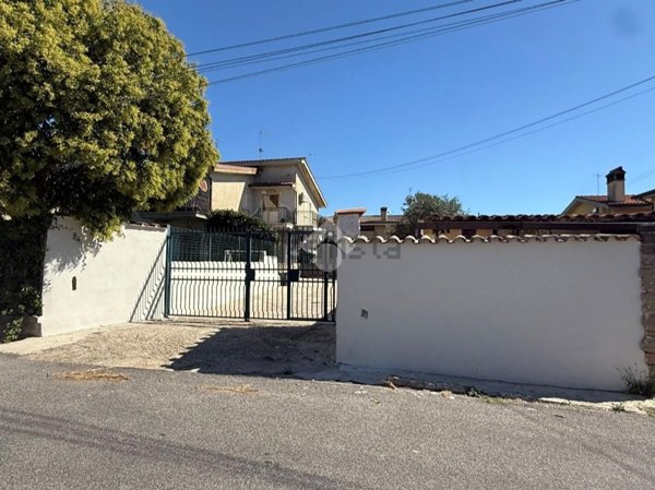 appartamento in affitto ad Anguillara Sabazia in zona Ponton dell'Elce