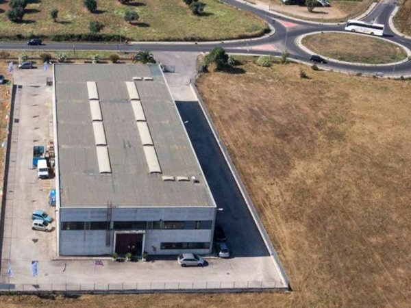 locale commerciale in affitto ad Anzio in zona Lido dei Pini