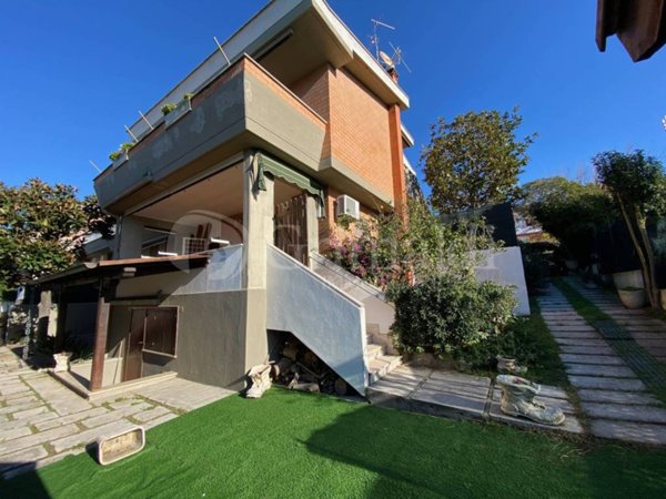 casa indipendente in affitto ad Anzio in zona Lido delle Sirene