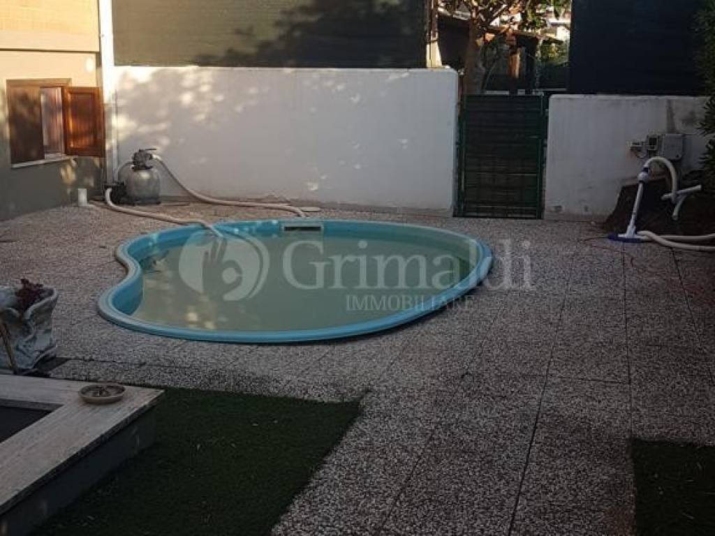 casa indipendente in affitto ad Anzio in zona Lido delle Sirene