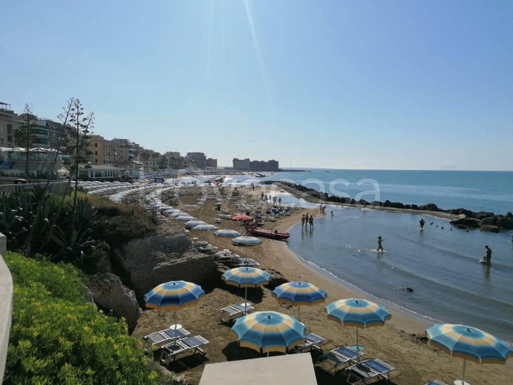 casa indipendente in affitto ad Anzio in zona Cincinnato