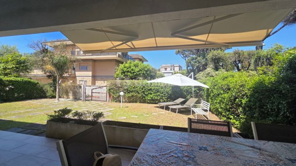 casa indipendente in affitto ad Anzio in zona Mare