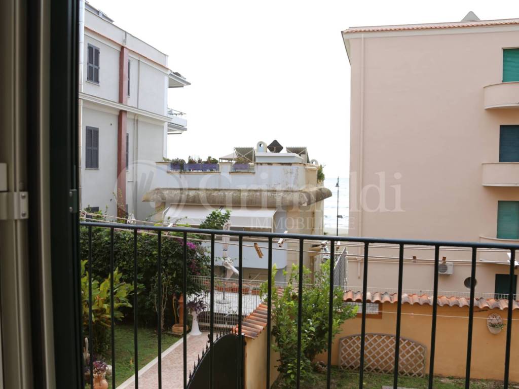 appartamento in affitto ad Anzio in zona Mare