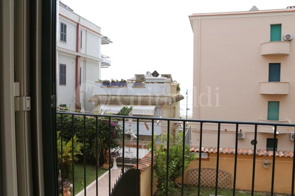 appartamento in affitto ad Anzio in zona Mare