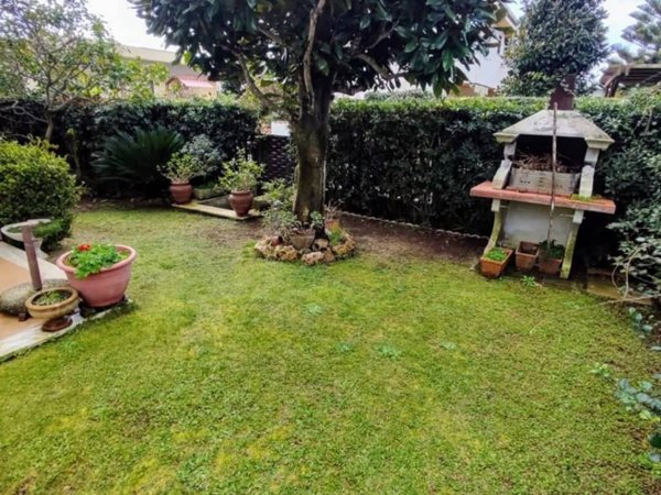 casa indipendente in affitto ad Anzio in zona Cincinnato