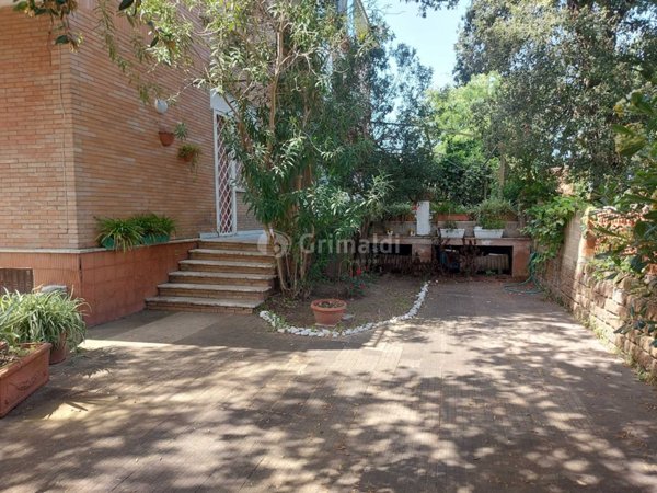 casa indipendente in affitto ad Anzio in zona Mare