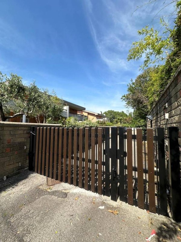 casa indipendente in affitto ad Anzio in zona Mare