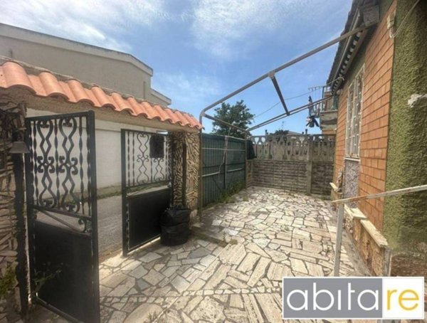 casa indipendente in affitto ad Anzio in zona Marechiaro