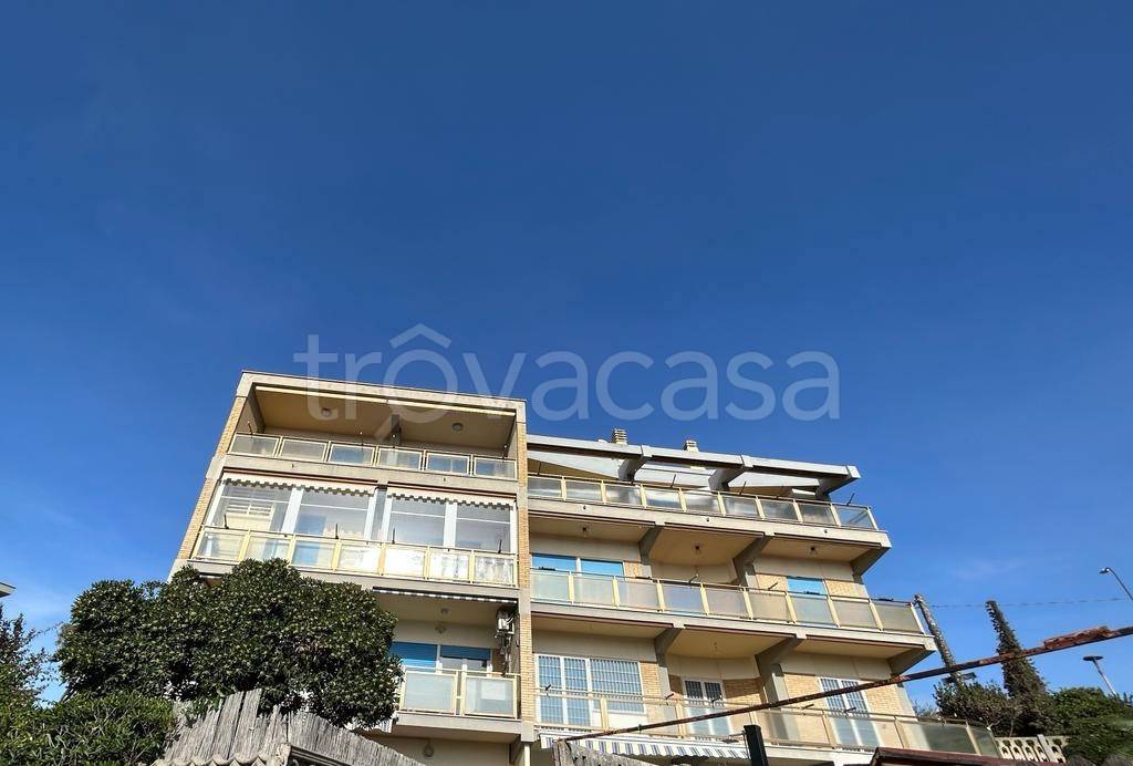 appartamento in affitto ad Anzio in zona Mare