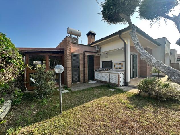 casa indipendente in affitto ad Anzio in zona Villa Claudia