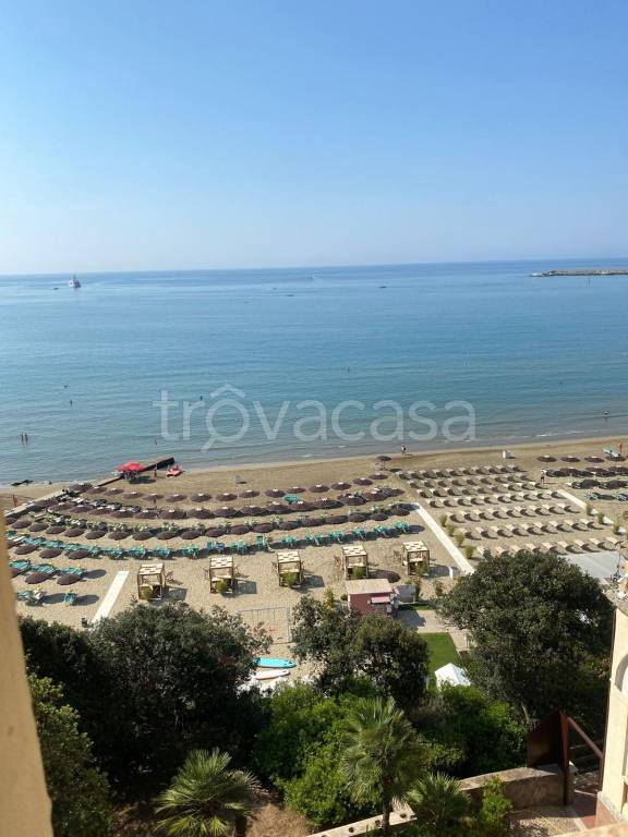 appartamento in affitto ad Anzio in zona Mare