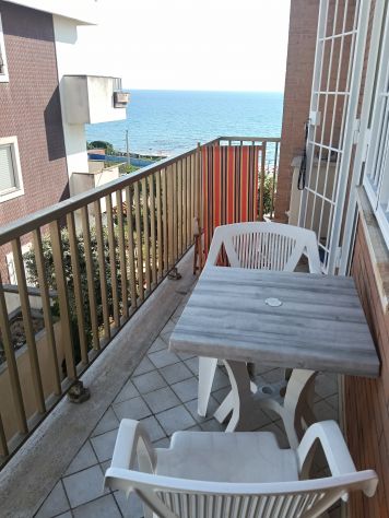 appartamento in affitto ad Anzio in zona Mare