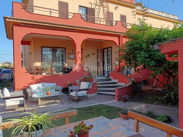 casa indipendente in affitto ad Anzio in zona Villa Claudia