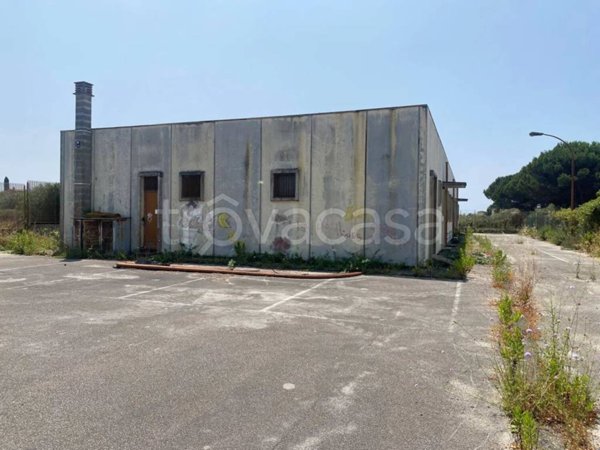 negozio in affitto ad Anzio