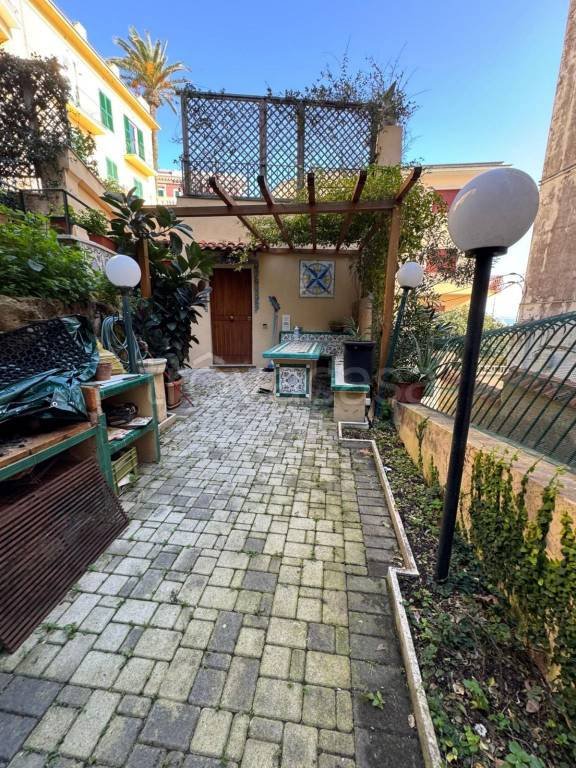 appartamento in affitto ad Anzio in zona Mare