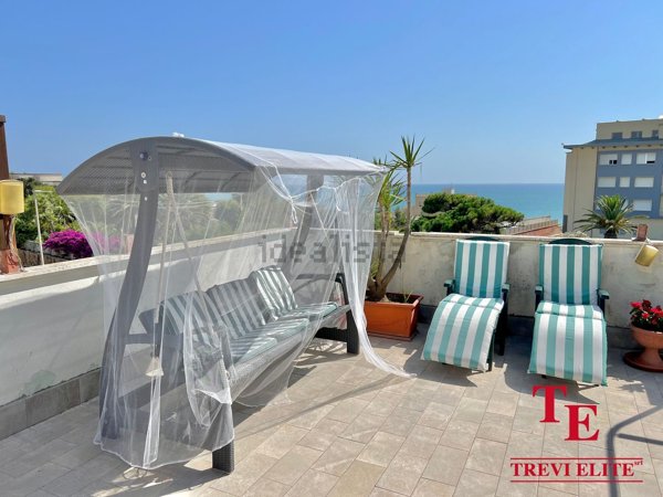 appartamento in affitto ad Anzio in zona Mare