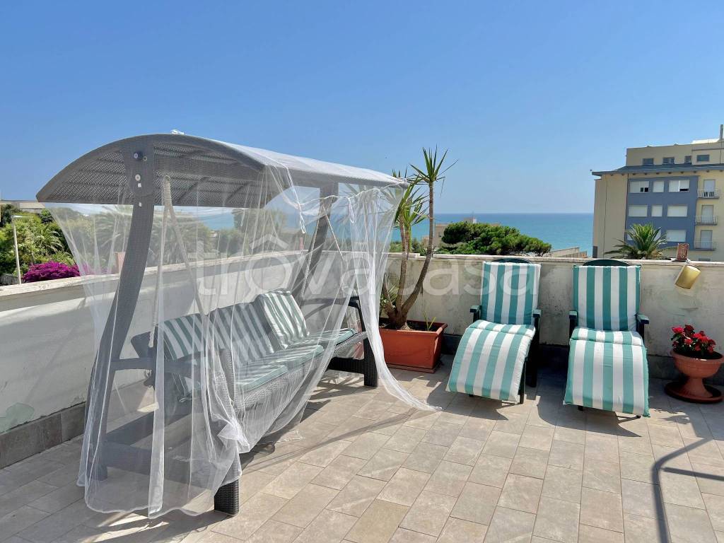 appartamento in affitto ad Anzio in zona Mare