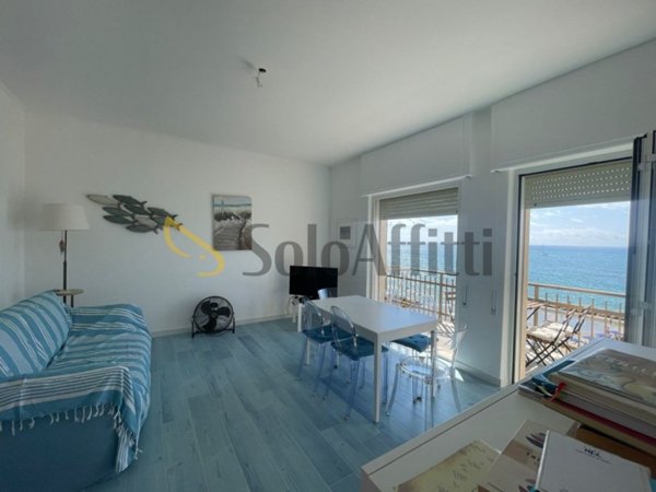 appartamento in affitto ad Anzio in zona Mare