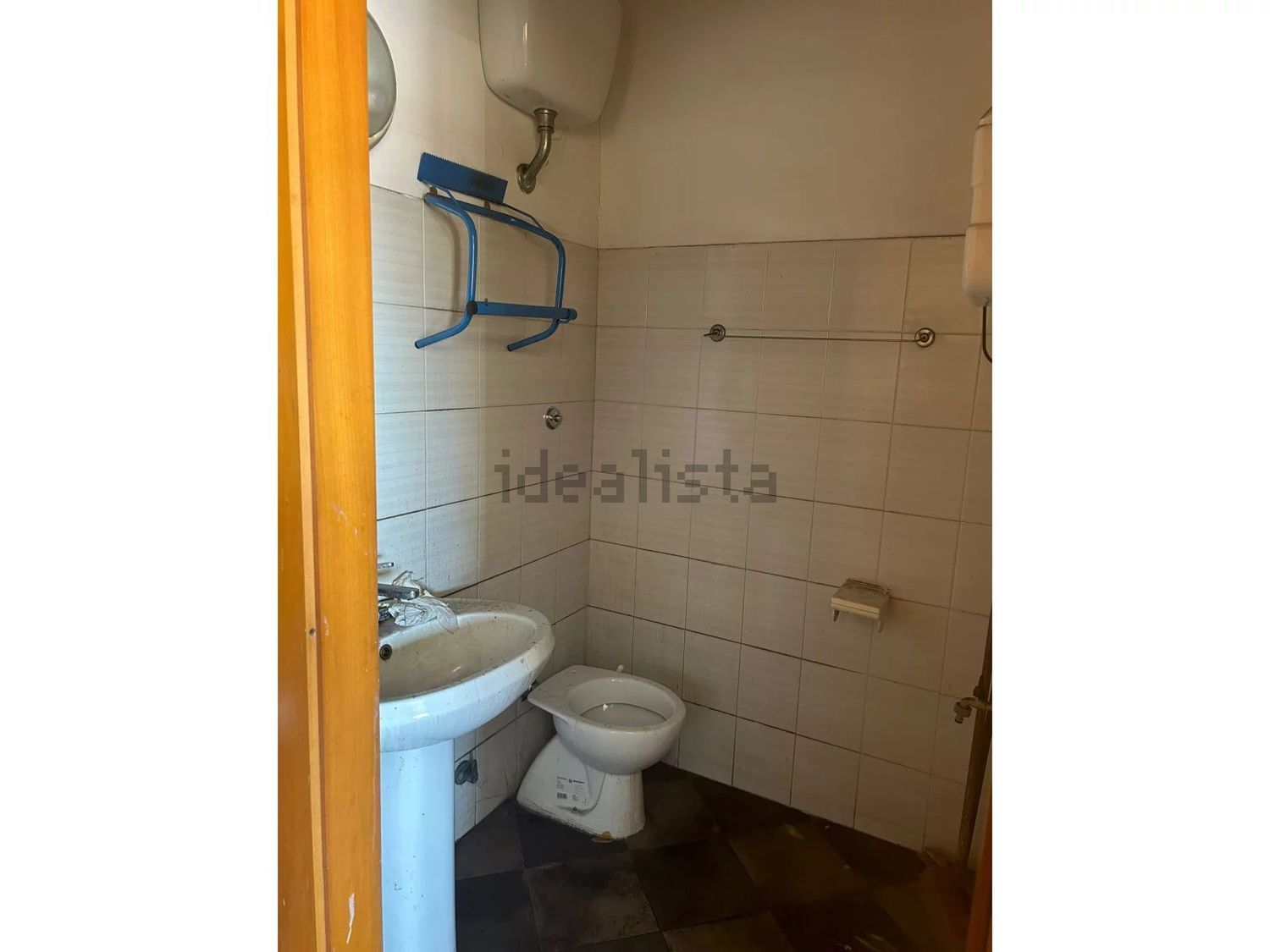 locale commerciale in affitto ad Anzio