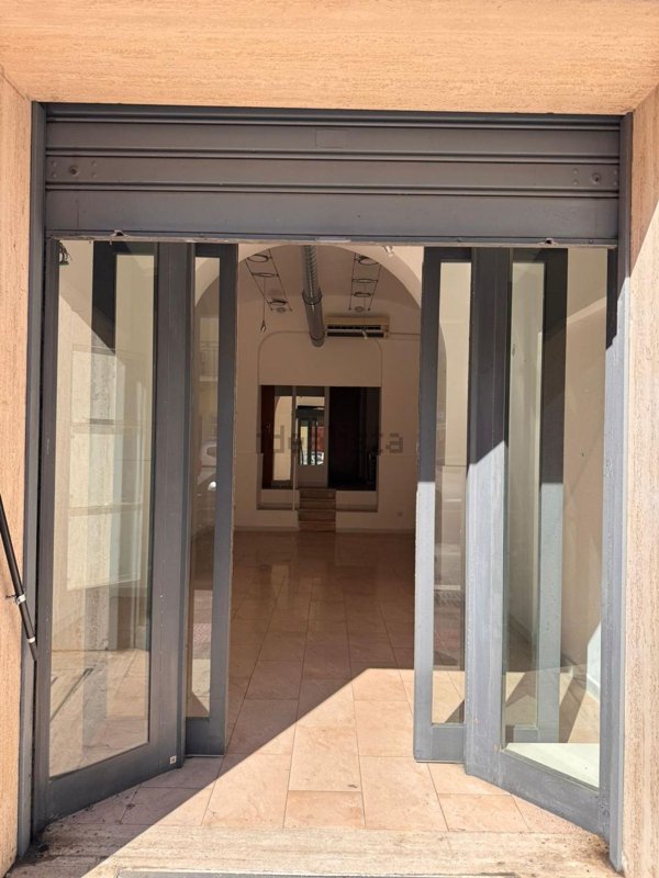 locale commerciale in affitto ad Anzio