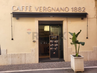 negozio in affitto ad Anzio