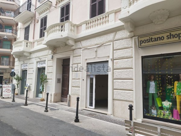 locale commerciale in affitto ad Anzio