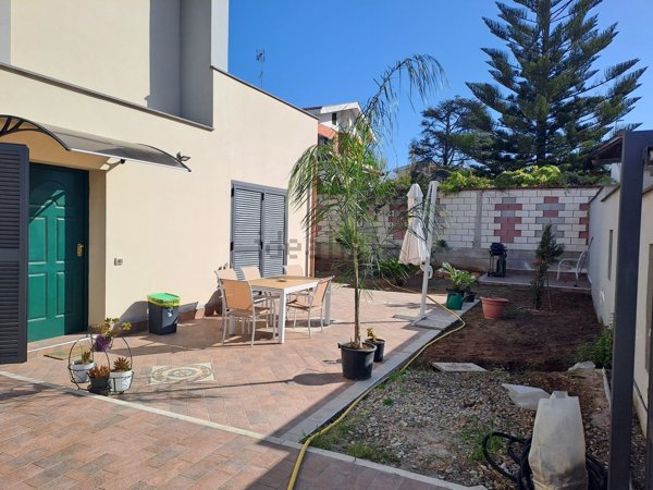 casa indipendente in affitto ad Anzio in zona Villa Claudia